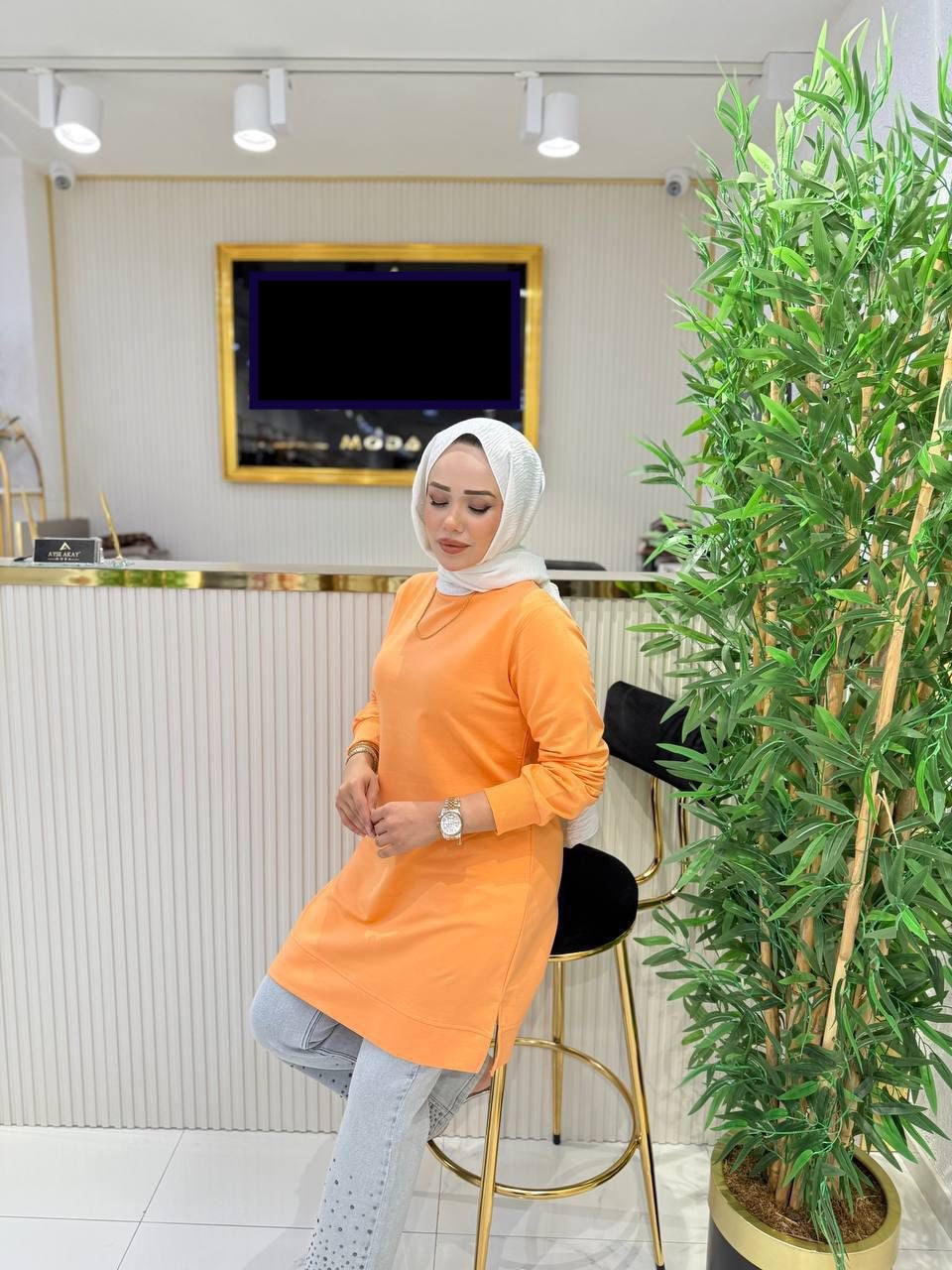 Minimal Pocket Tunic